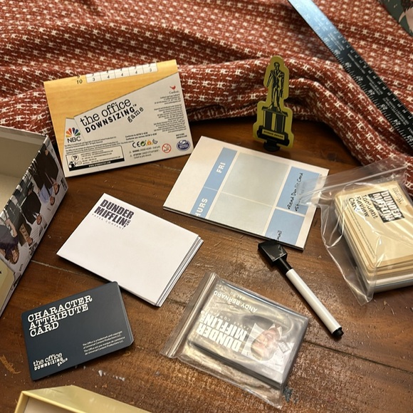 The Office Downsizing Game- all pieces - Picture 4 of 4